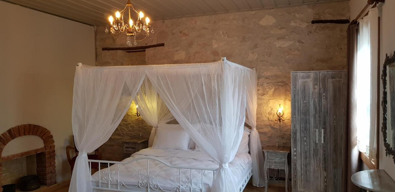 Chakra Suites Urla Esterno foto
